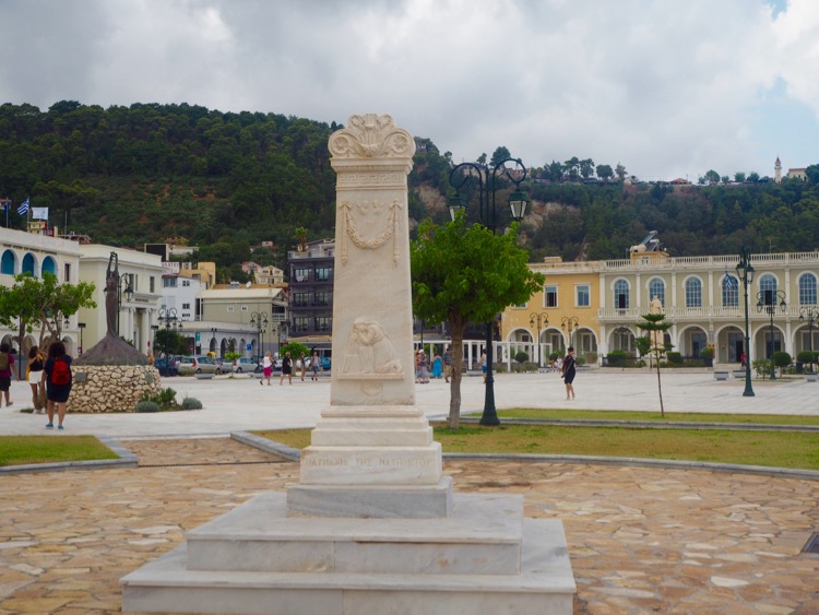 raditional Greek buildings in Zakynthos Town centre