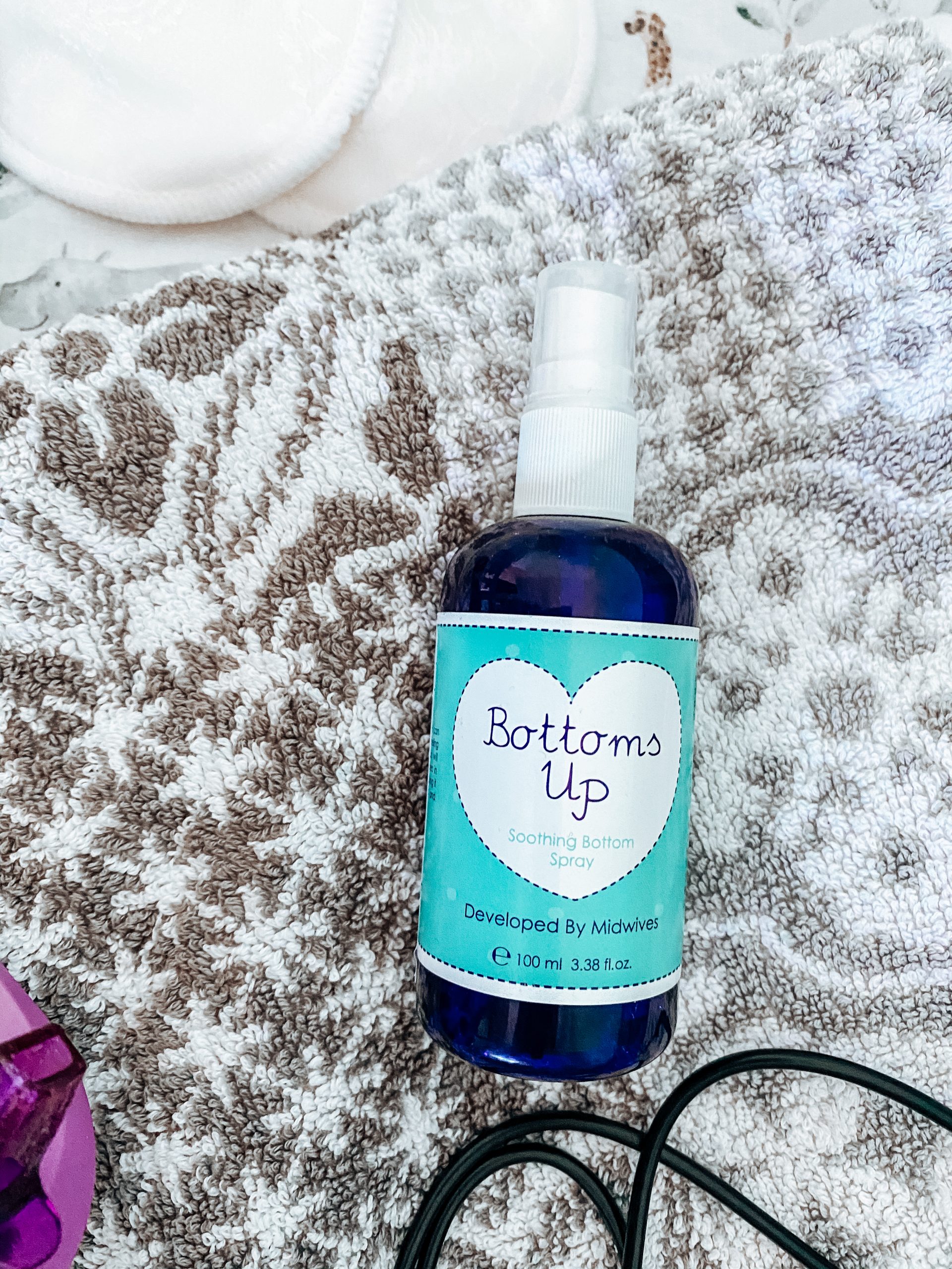 bottoms up smoothing bottom spray for hospital bag