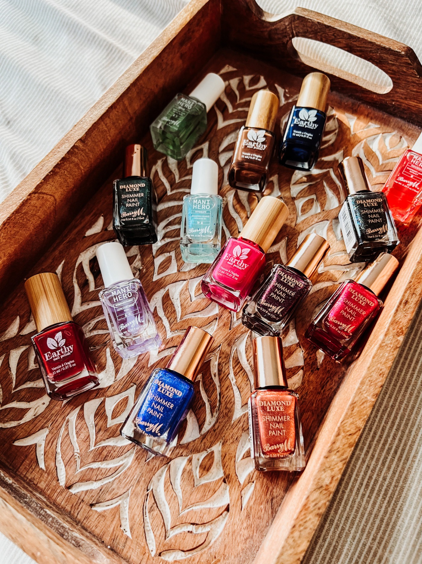 nail varnishes with spring colours