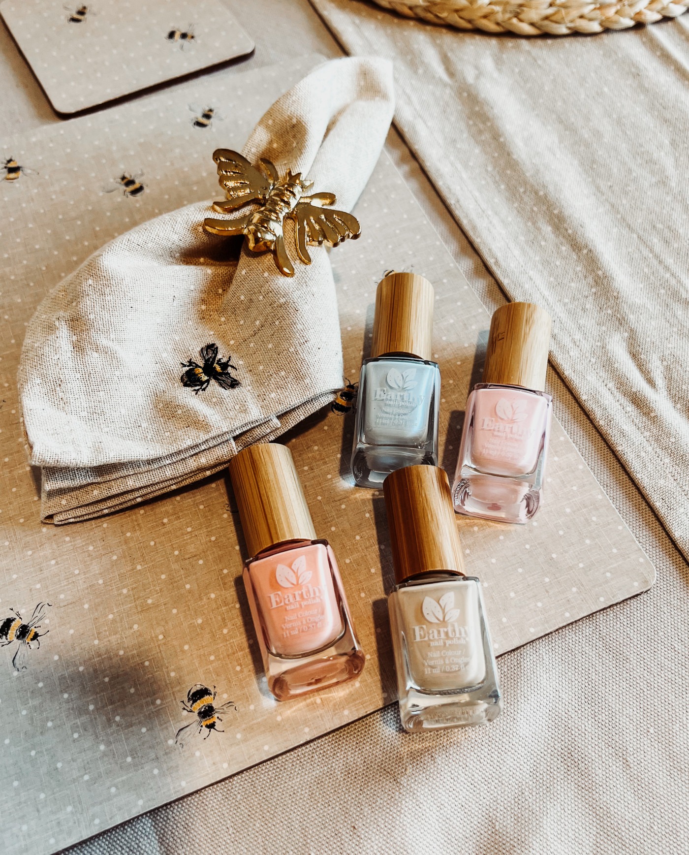 pastal spring nail varnish