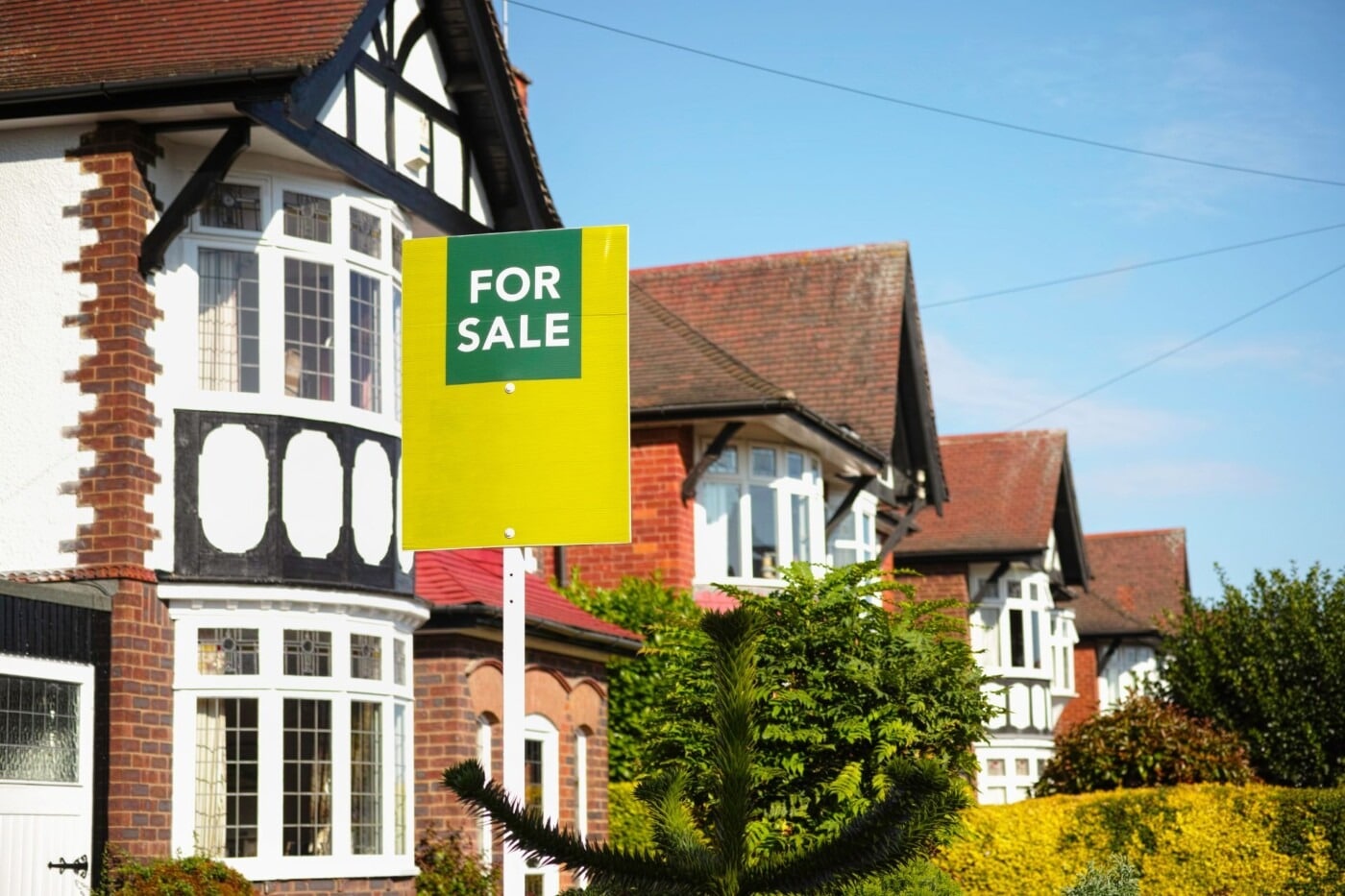 Putting An Offer In On A House In The UK