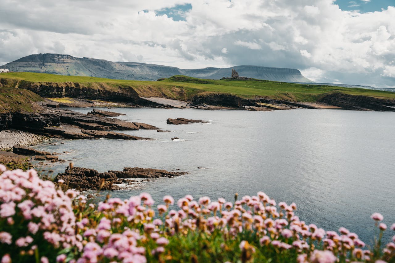 How to Plan the Perfect Getaway at Hyco Lake