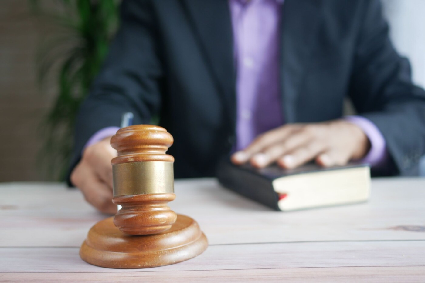 When Should You Instruct a Criminal Defence Lawyer, and Why Earlier Is Always Better