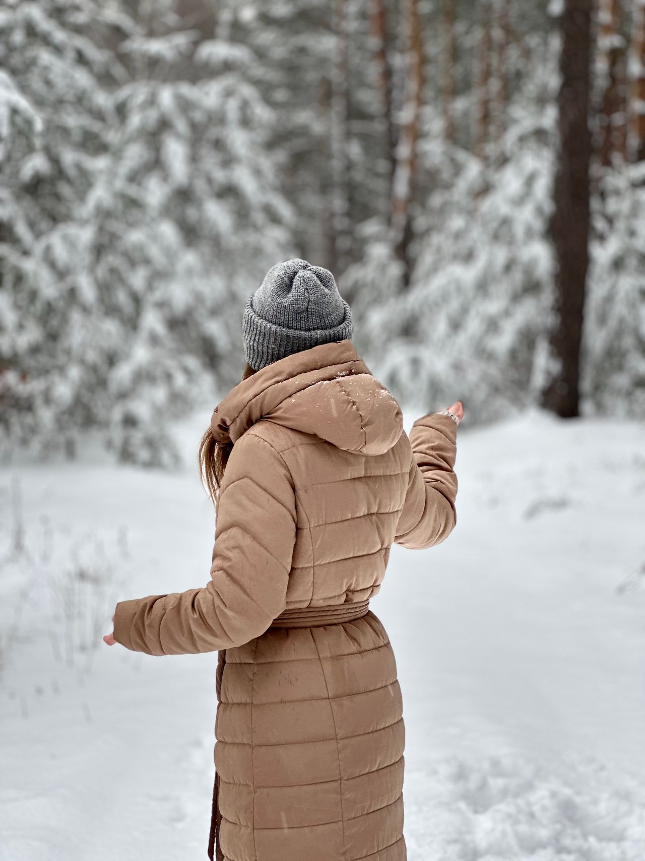How to Choose a Changing Coat for Cold and Wet Weather
