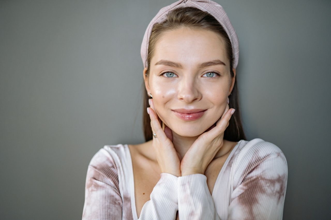 Simple Lifestyle Changes That Can Support Healthier Skin And Hair