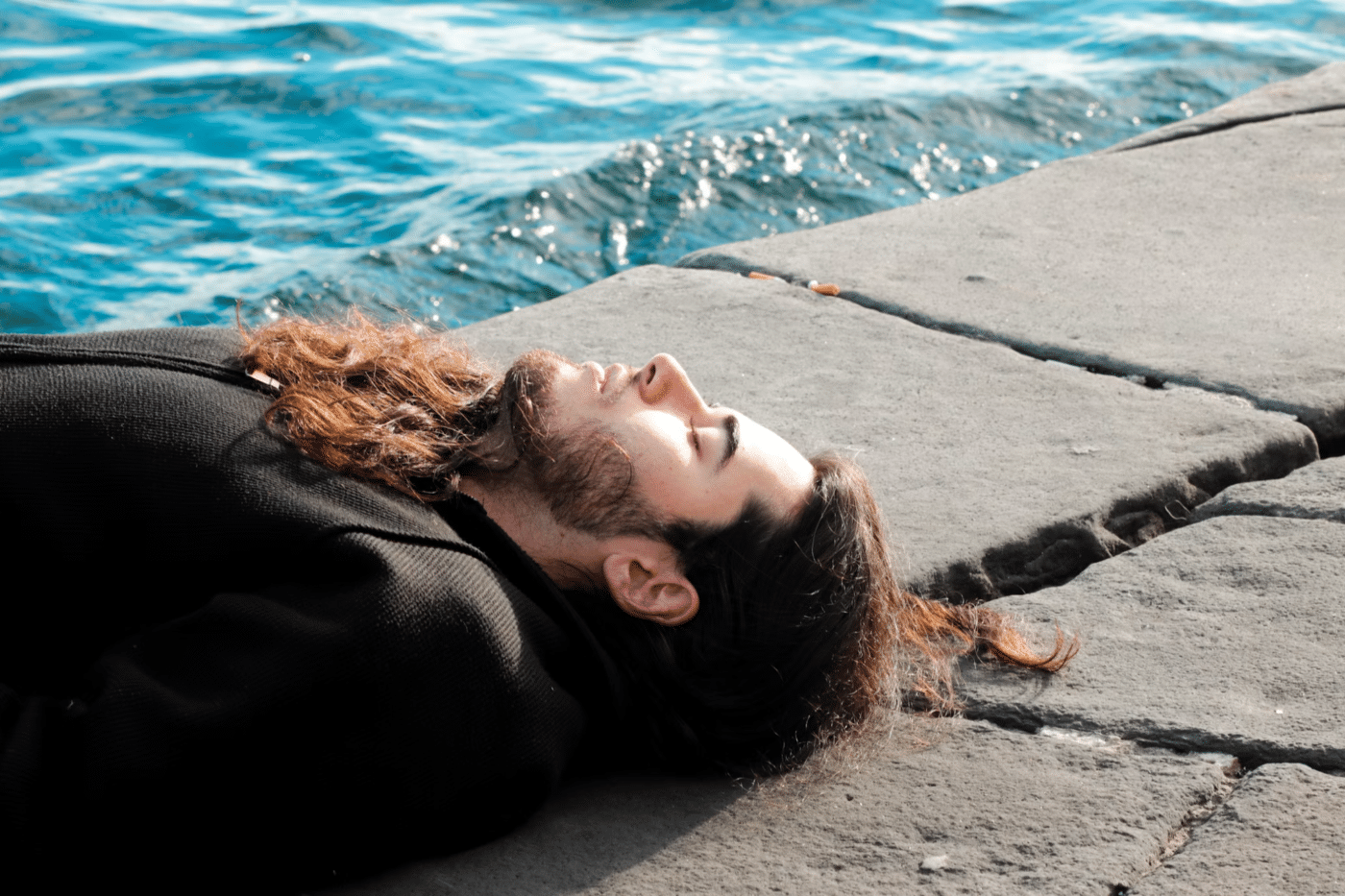 How to Build a Lifestyle That Leaves More Room for Peace and Happiness